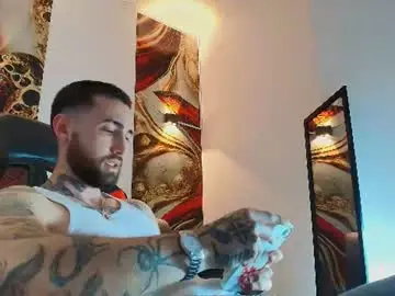 Chaturbate Live Sex of luke_davis01
