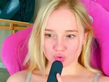 Chaturbate Free Live Porn of shawty_miia