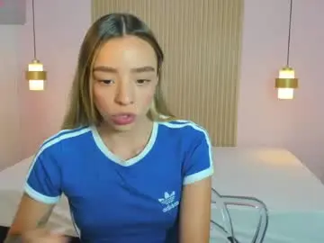 Chaturbate Live Sex Cam of aliceross1