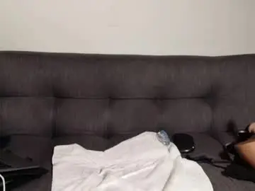 Chaturbate Live Sex of midgettripod1