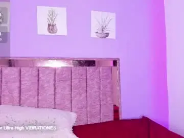 Chaturbate Live Sex Cam of selene_cute05