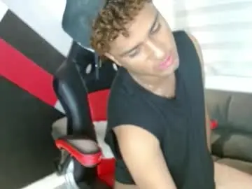 Chaturbate Adult Video Chat of apolo_xxx1