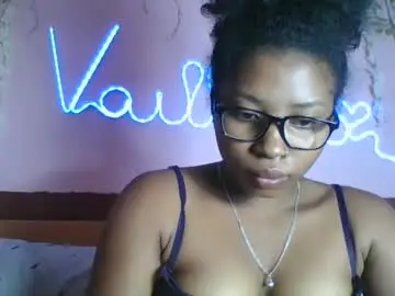 Chaturbate Nude Webcam of asmiraa
