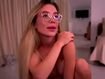 Chaturbate Sex Cam of kyliejoyce