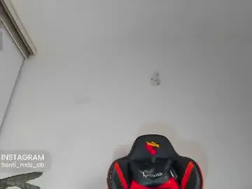 Chaturbate Sex Cam of santi_mdz