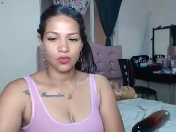 Chaturbate Free Live Porn of makennaa_1