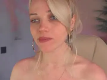 Chaturbate Nude Webcam of mia_milagros