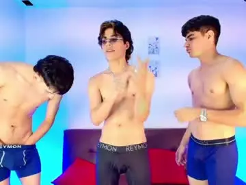Chaturbate Best live sex cam show of chillbicrew