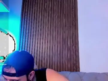 Chaturbate Live Porn of maximo_wolf1