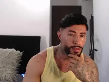Chaturbate Live Sex of maximus_golden