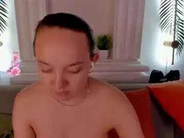 Chaturbate Live Sex Cam of andrea_svel