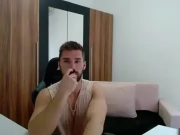 Chaturbate Free Porn Cam of darius_94