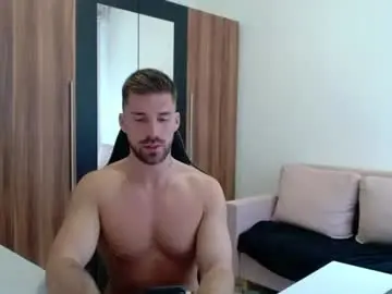 Chaturbate Nude Webcam of darius_94
