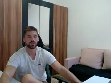 Chaturbate Watch Live Sex Cams of darius_94