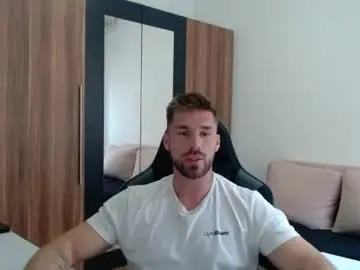 Chaturbate Best live sex cam show of darius_94