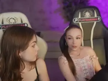 Chaturbate Watch Live Sex Cams of kira0541