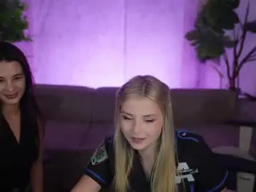 Chaturbate Watch Live Sex Cams of kira0541