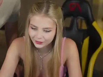 Chaturbate Sex Cam of kira0541