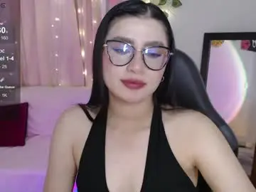 Chaturbate Live Sex Cam of mily_thomson_b