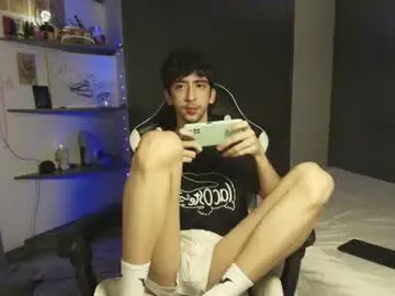 Chaturbate Free Live Porn of vittorio_cerati
