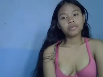 Chaturbate Adult Video Chat of emiehottie