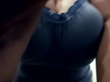 Chaturbate Live Sex Cam of claraboobies