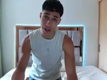 Chaturbate Best live sex cam show of orionblaze69_