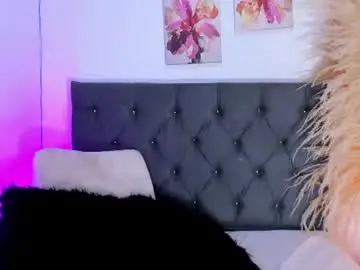 Chaturbate Live Sex Cam of sagirabelle
