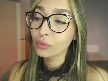 Chaturbate Sex Cam of kira_404