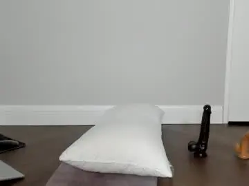 Chaturbate Free Porn Cam of bigtroublelittlechina