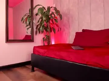 Chaturbate Watch Live Sex Cams of lia_crystal