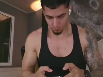 Chaturbate Best live sex cam show of camiloalvarezzz3