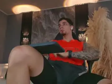 Chaturbate Private Sex Chat of camiloalvarezzz3