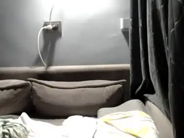 Chaturbate Live Sex Cam of candycream74