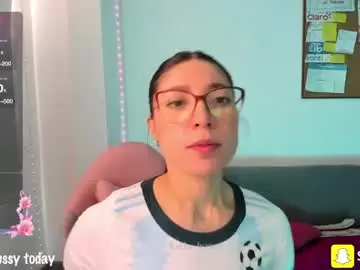 Chaturbate Best live sex cam show of karla_honey_