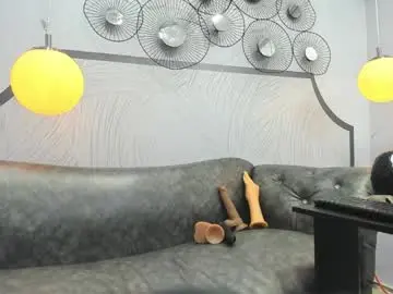 Chaturbate Best live sex cam show of arianasommers