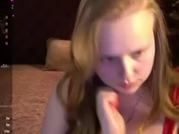 Chaturbate Sex Cam of crystallpaws_