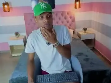Chaturbate Free Live Porn of suckdrago