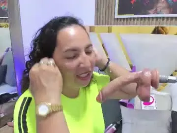 Chaturbate Live Sex of luna_naughty1