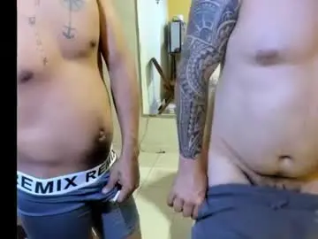 Chaturbate Live Porn of maxi_dick33
