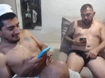 Chaturbate Live Sex of maxi_dick33
