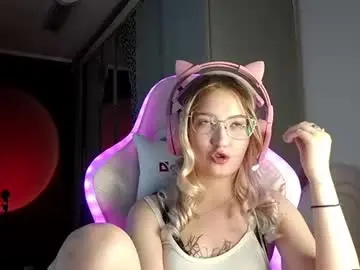 Chaturbate Best live sex cam show of lomamcmeen