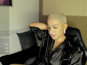 Chaturbate Watch Live Sex Cams of summer_night_