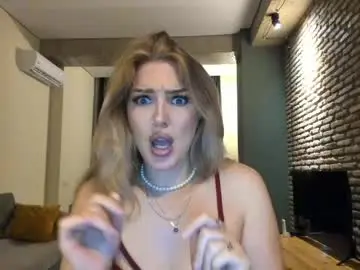Chaturbate Adult Video Chat of hi_lina