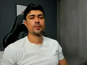 Chaturbate Best live sex cam show of adam_clarke