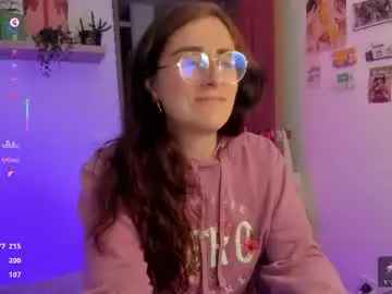 Chaturbate Live Sex Cam of linda_giggle