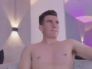Chaturbate Live Porn of mikaelslow