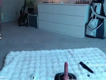 Chaturbate Live Sex Cam of petitebrat