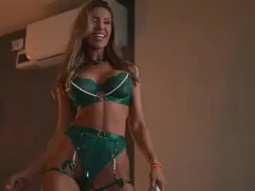 Chaturbate Live Porn of evelyn_evyy