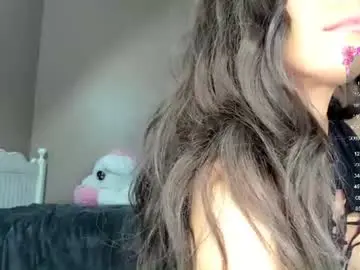 Chaturbate Watch Live Sex Cams of amialovesall19